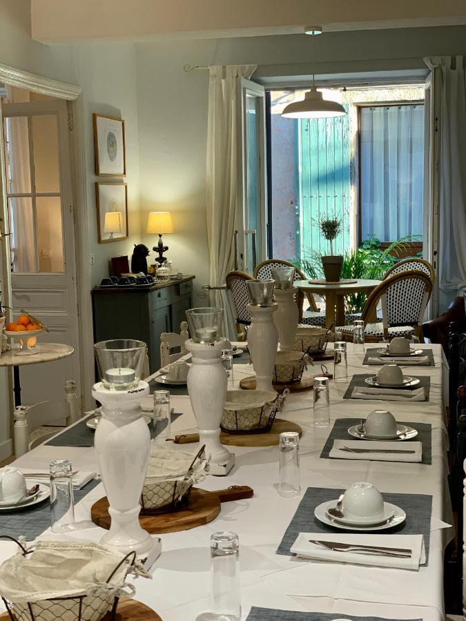L'Ancienne Boulangerie Bed and Breakfast Caunes-Minervois Esterno foto